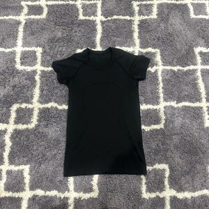 Black Lululemon swiftly tee